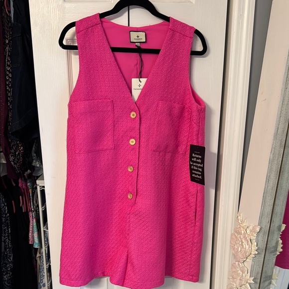 Tuckernuck Hot Pink Textured Myla Romper in size large - Picture 1 of 6